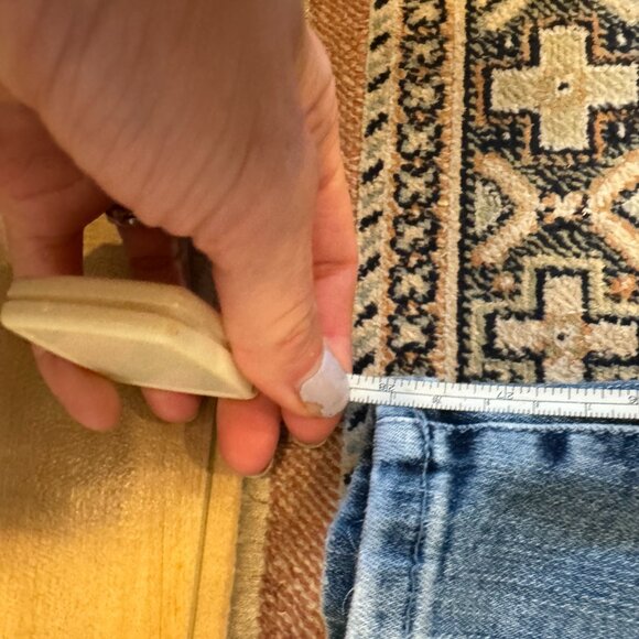 Good American Jeans - Picture 2 of 7